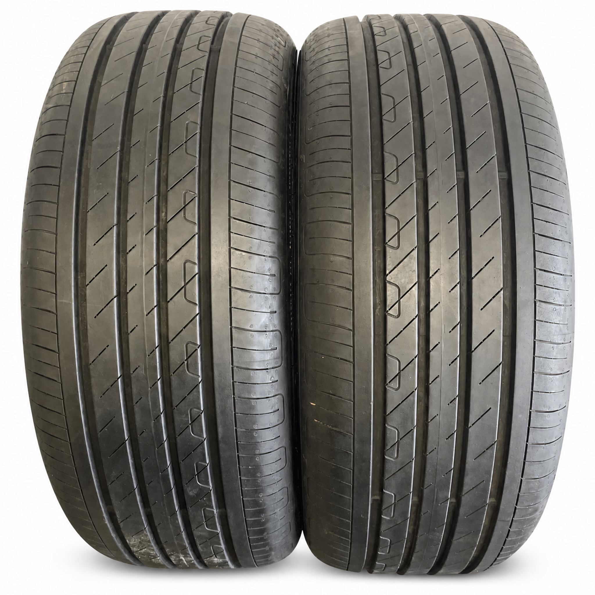 2er-Reifensatz Goodyear EfficientGrip Performance 2 215/50 R 18 · Produktbild 1